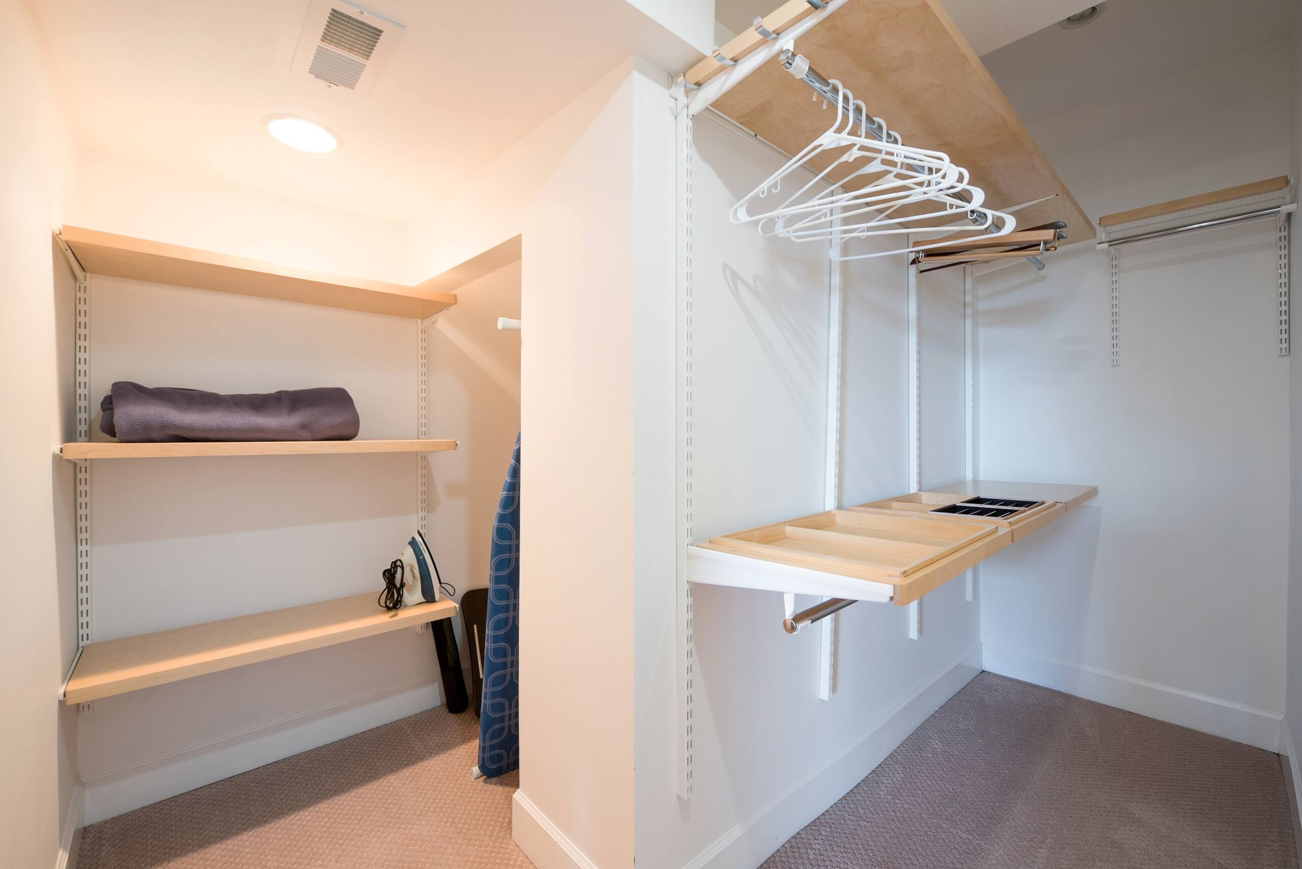 Home in San Francisco · ★4.86 · 1 bedroom · 1 bed · 1 bath - Image 43