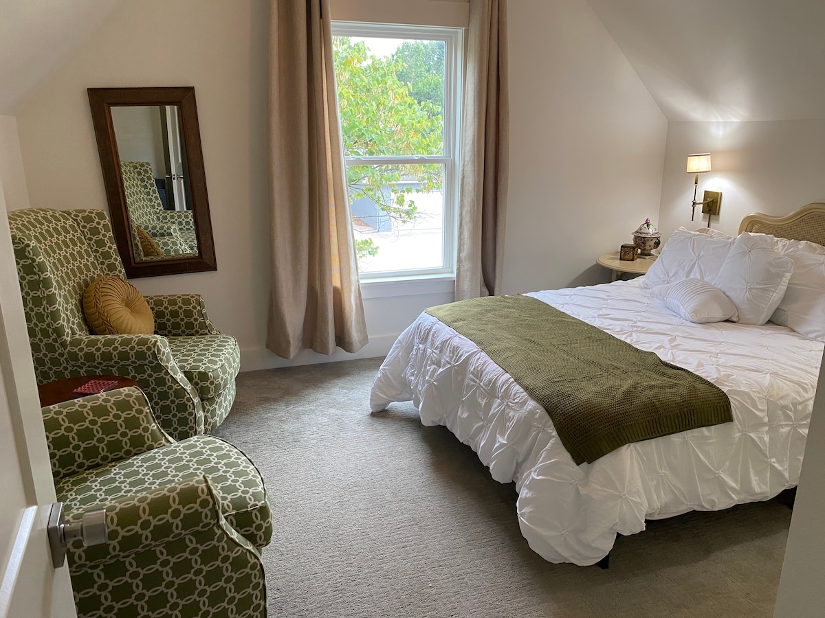 Двойна спалня на втори етаж 