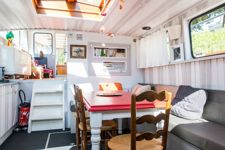 Chambre d'hôtes sur péniche