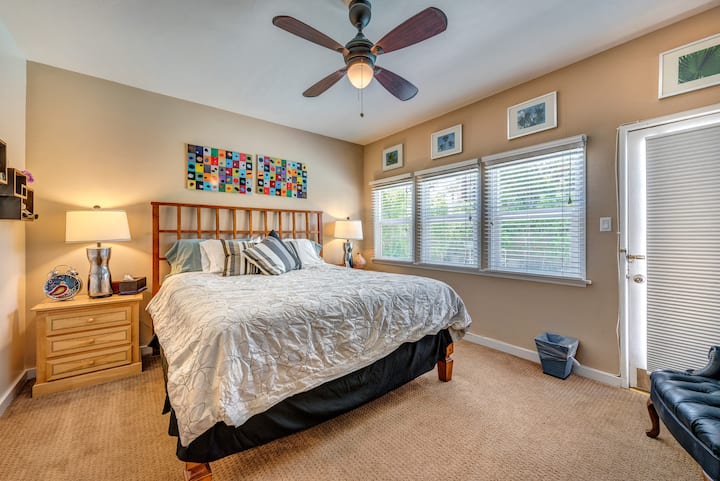 Master Bedroom with King bed opening to pool