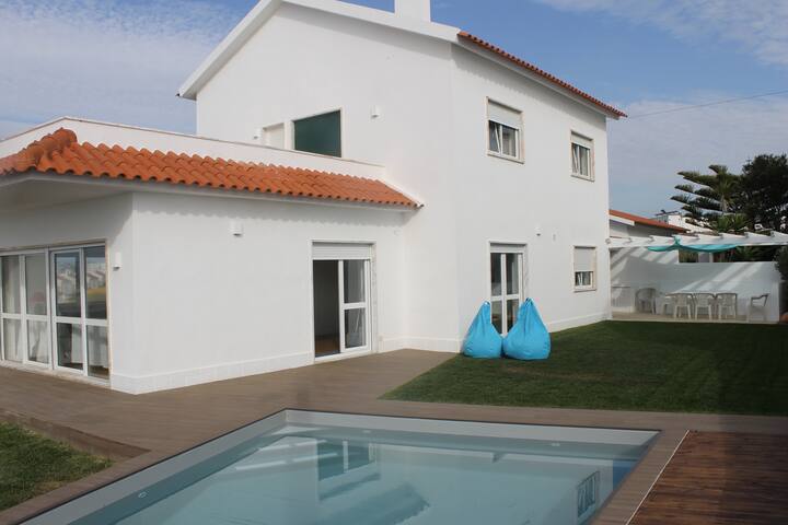 Ribamar/Ericeira Family Surf House gallery image 4