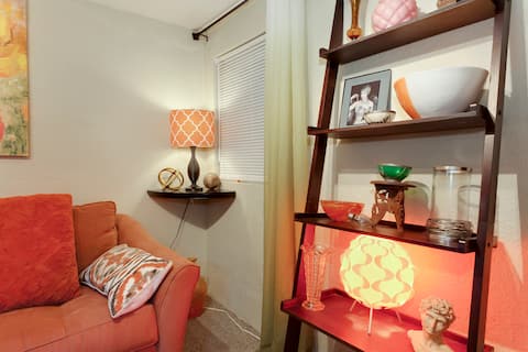 Top Airbnb: Artsy Cozy Garden Retreat in Murray Hill