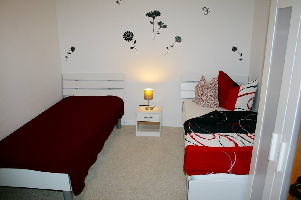 2 single beds