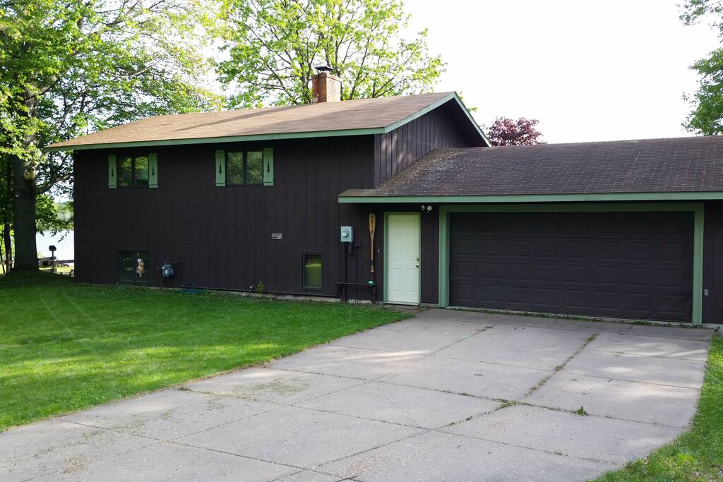 4 Seasons of Fun on Beaver Dam Lake Cabins for Rent in Cumberland, Wisconsin, United States