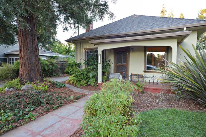 Downtown Mtn View Private Home with Hot Tub gallery image 2