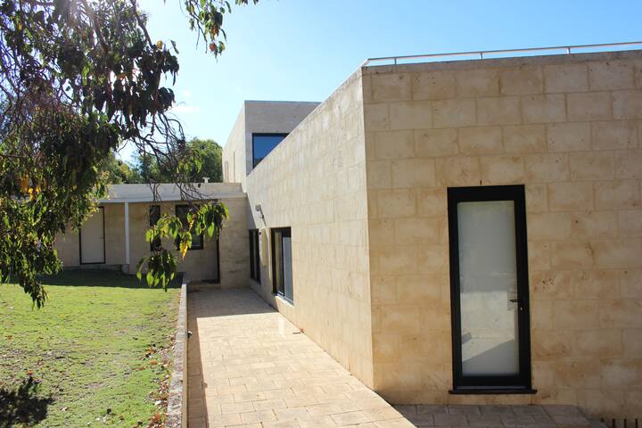 The Summer House gallery image 2