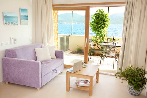 Eol (Z1) - 2 bedroom apt with terrace and sea view
