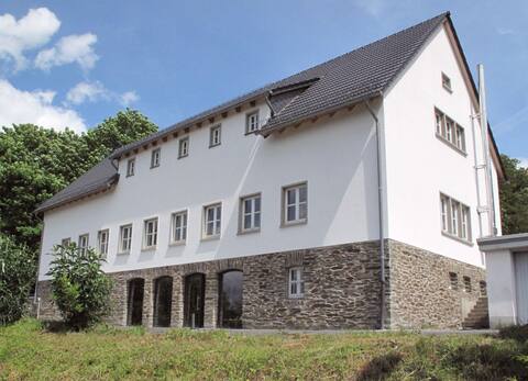 Lots of space (300qm) in Weilburg