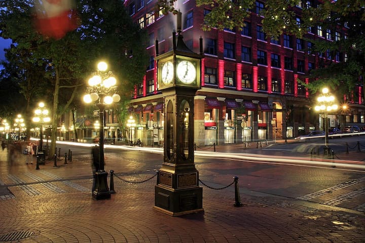 !!! $69 February (21-28) Historic Gastown