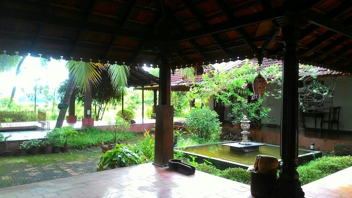 Peaceful heritage retreat room