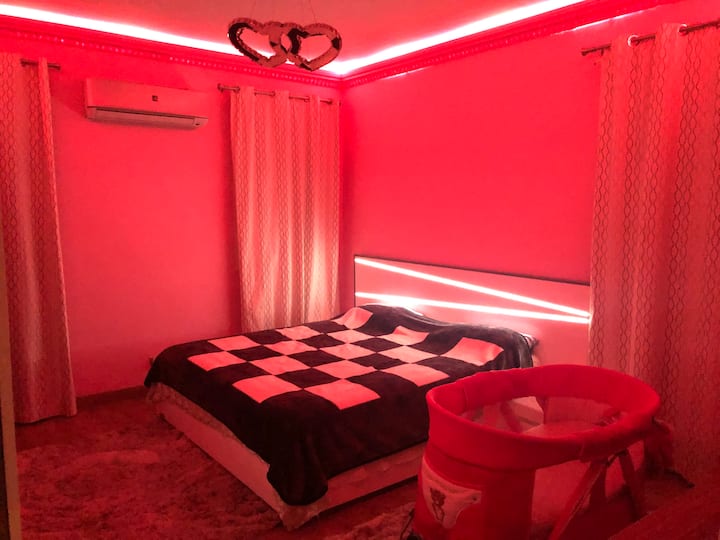 MANŽELSKÁ posteľ 180 cm* 200 cm