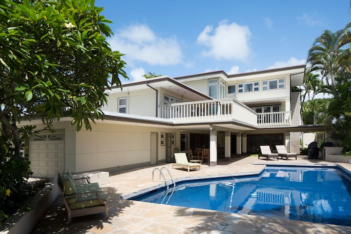 Huge House Near Kailua Beach, Short Stay Available gallery image 3