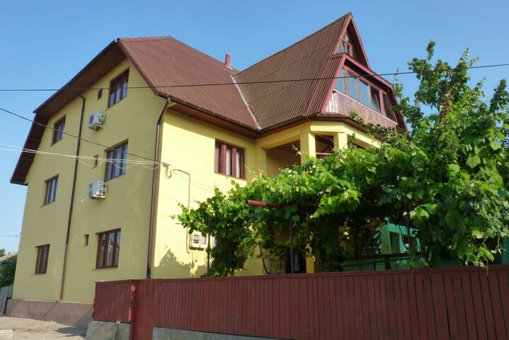 Airbnb Sulina Vacation Rentals Places To Stay Tulcea