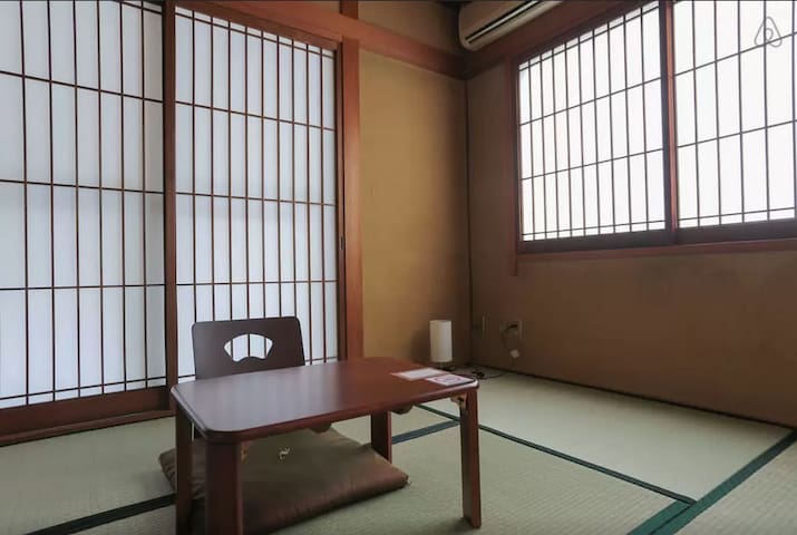 9min Kyoto station. 2 single bed. No Cleaning fee.