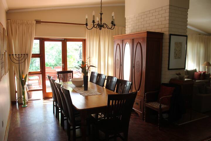 Entire Family home in the suburbs gallery image 5