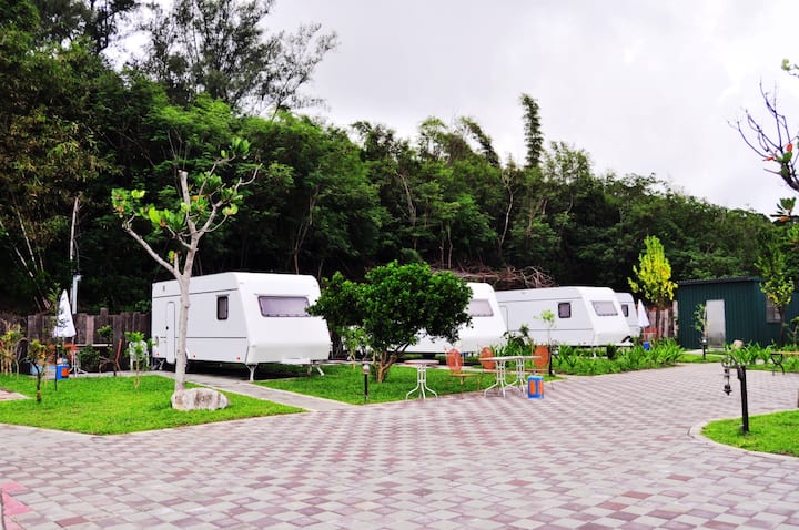 墾丁後壁湖露營車民宿kenting Camping Car 借りられるキャンピングカー Rv 恒春 ヘンチュン 台湾