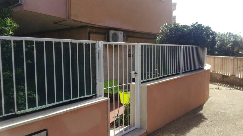 ARIA DI MARE A 20 KM DA ROMA gallery image 3