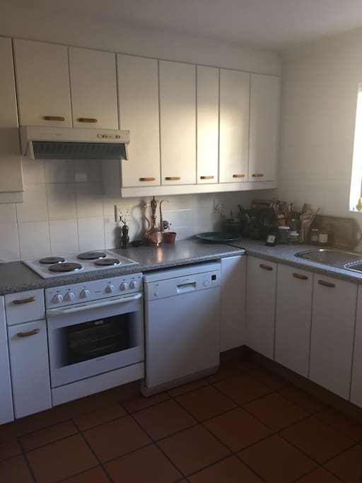 Fully equipped kitchen