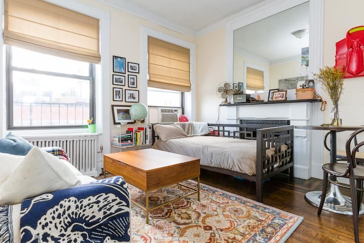 Sunny Greenwich Village 1BR Apt!