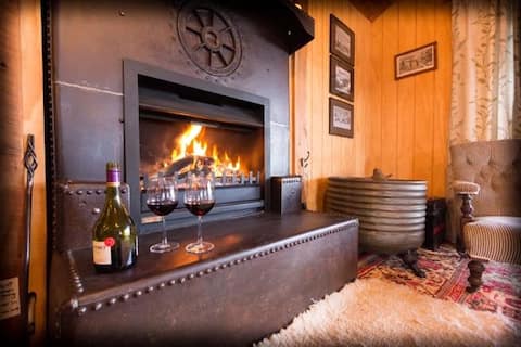 Successful Airbnb property: Coombes Cottage, St Bathans in Central Otago District East