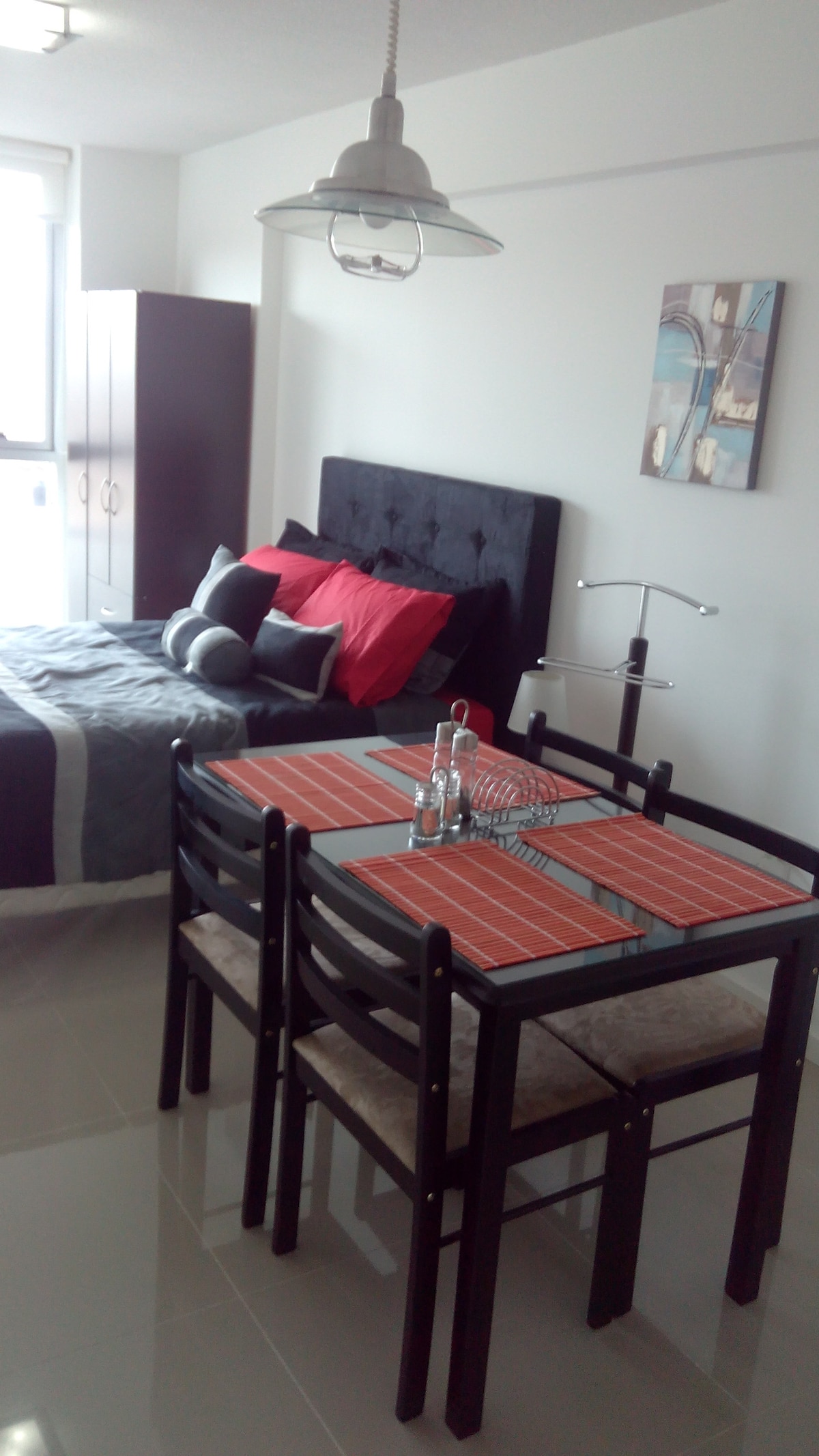 Top Airbnb: Pocitos Studio 10/2015 in Pocitos