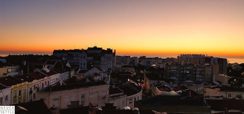 Magnificent sunrise of cozy single room in house