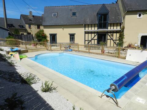 Typical breton renovated farm - swimming pool