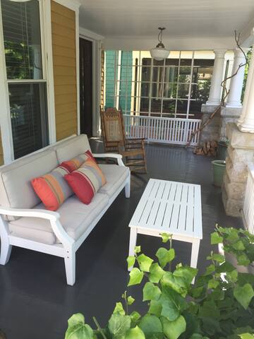 Renovated Victorian House gallery image 3