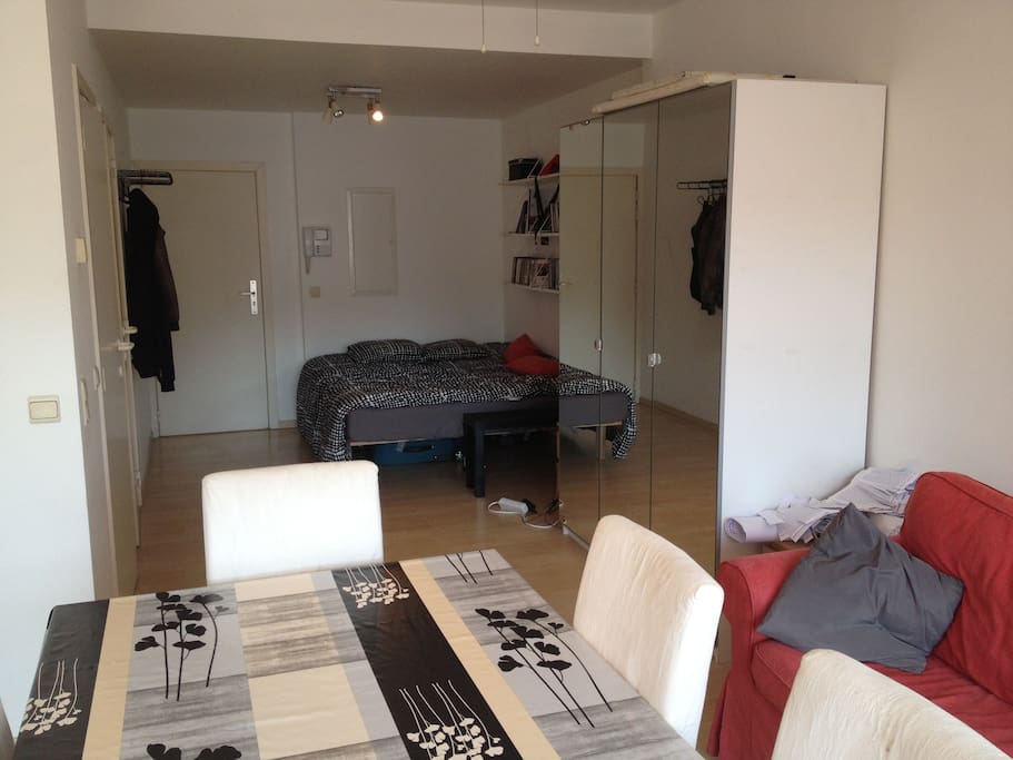 Bright and beautiful studio close to the center