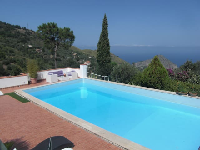Airbnb Cefalù Vacation Rentals Places To Stay