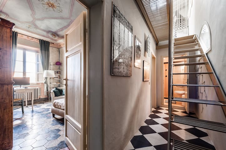 Comfortable room in strategic place