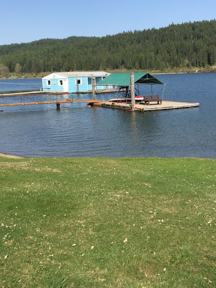 Blue Creek Bay Heaven Chalets for Rent in Coeur d'Alene, Idaho