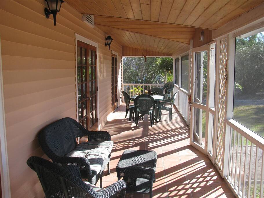 Screened in porch