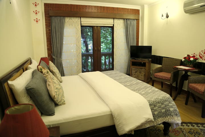 Deluxe Dbl Garden View Room with comp Breakfast