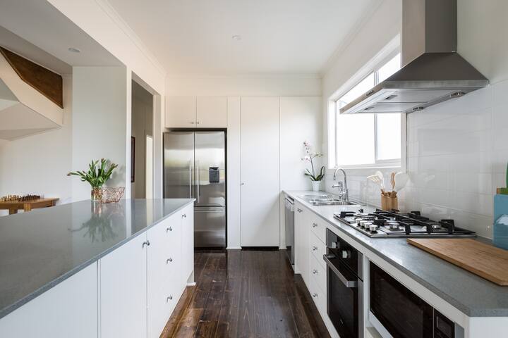 Byron St Oasis. Mt Martha Village gallery image 4