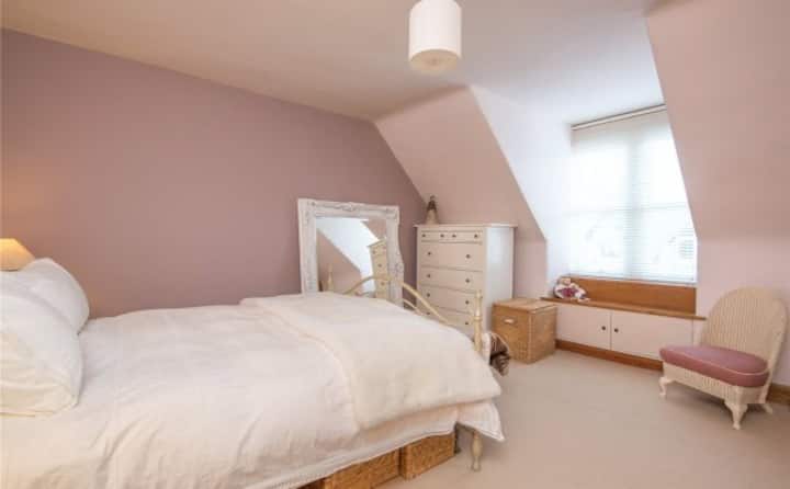 Dhomë gjumi 1 - kingize me en suite