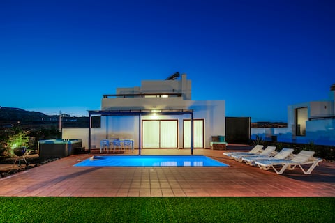 Casa Em - Modern Villa