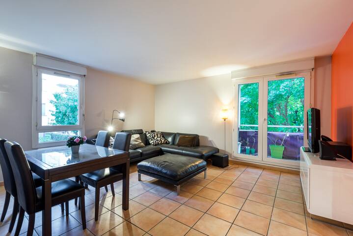 Appart 150m2 terrasse confluence gallery image 4