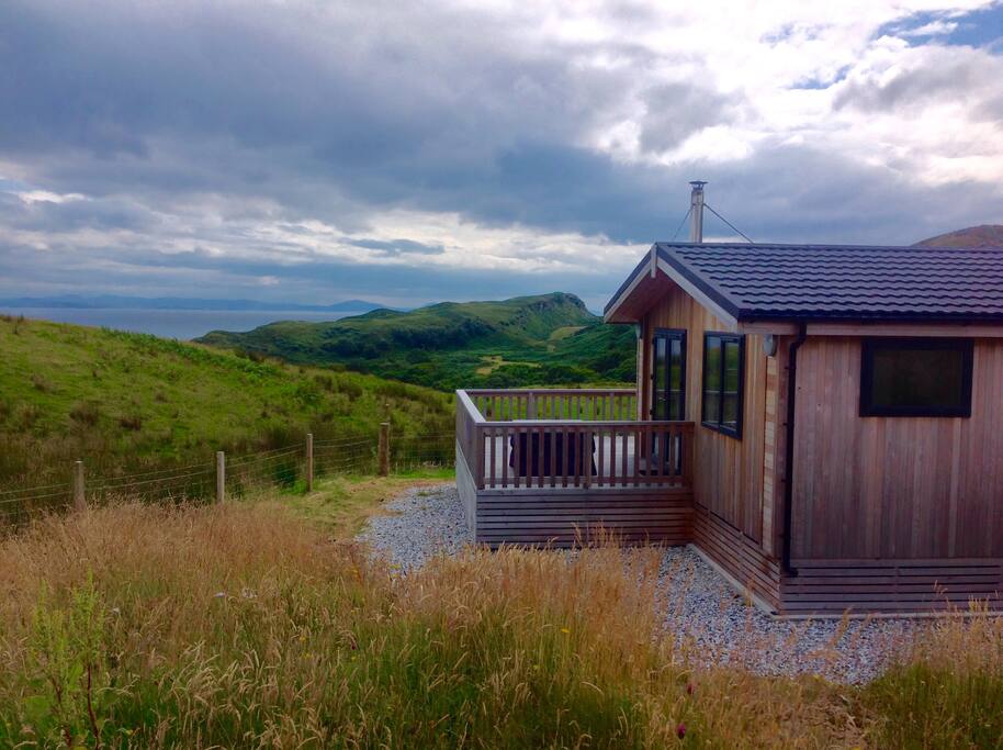 Stunning lodge, private beaches. Incredible views! Cabins for Rent in