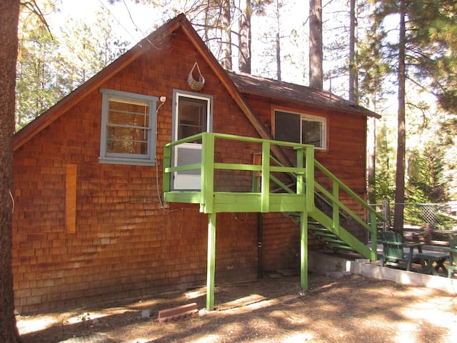 Airbnb® | Idyllwild-Pine Cove - Vacation Rentals & Places to Stay