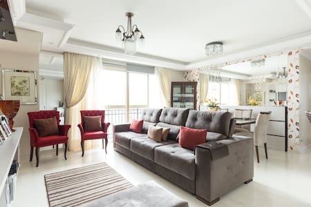 The best area of Porto Alegre! Parking included!