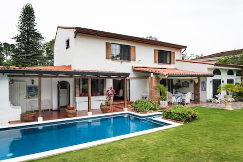 Beautiful house with private pool