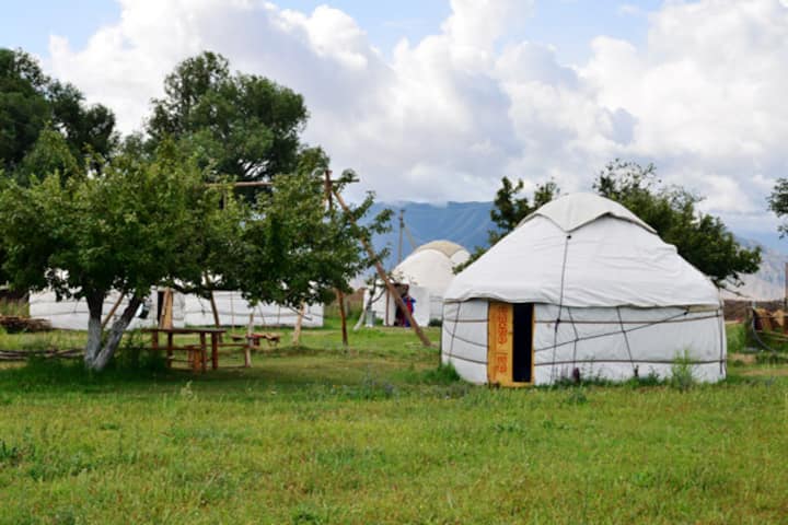 Holiday In Yurt Camp Almaluu 借りられるユルト パオ ゲル Tong Ysyk Kol Province キルギス Holiday In Yurt Camp Almaluu 借りられるユルト パオ ゲル Tong Ysyk Kol Province キルギス