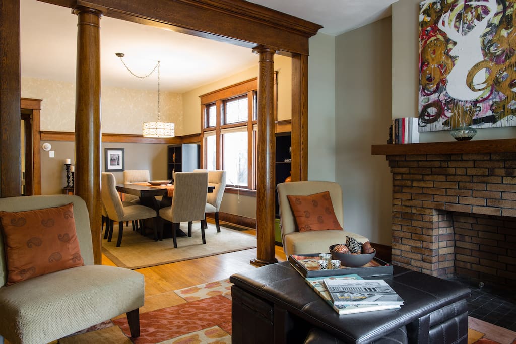 Formal living space with comfortable seating for 5; Extra ottomans can accommodate additional guests.