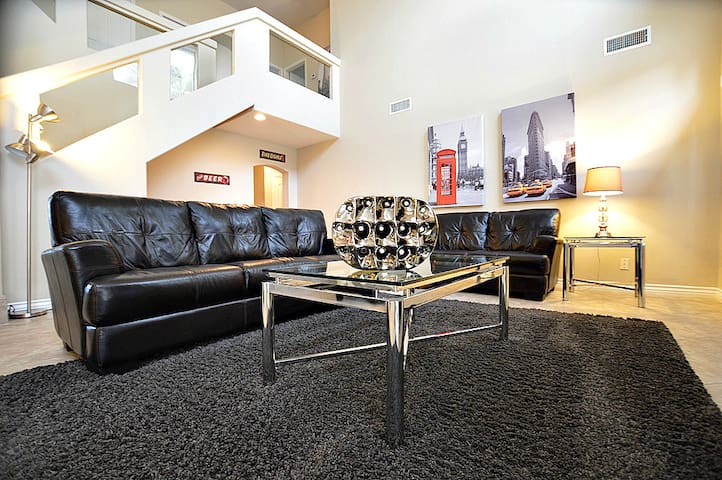 Private Pool | Spa | Game Room | Putting Green