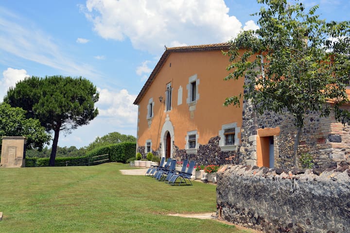 Casa rural en Girona, ciclismo y Costa Brava gallery image 2