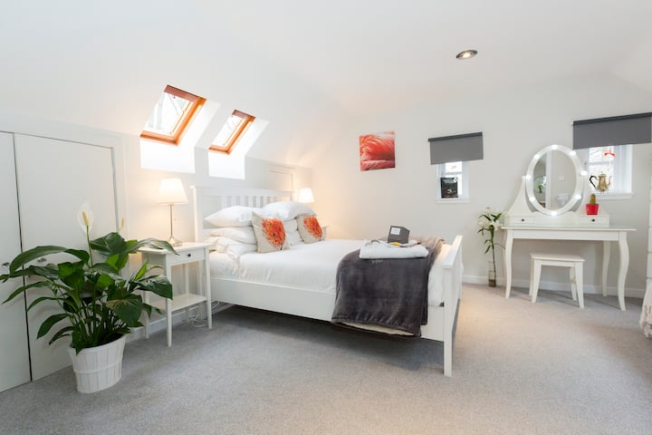 Justb City Retreat - 2 Bedroom Suite - Edinburgh