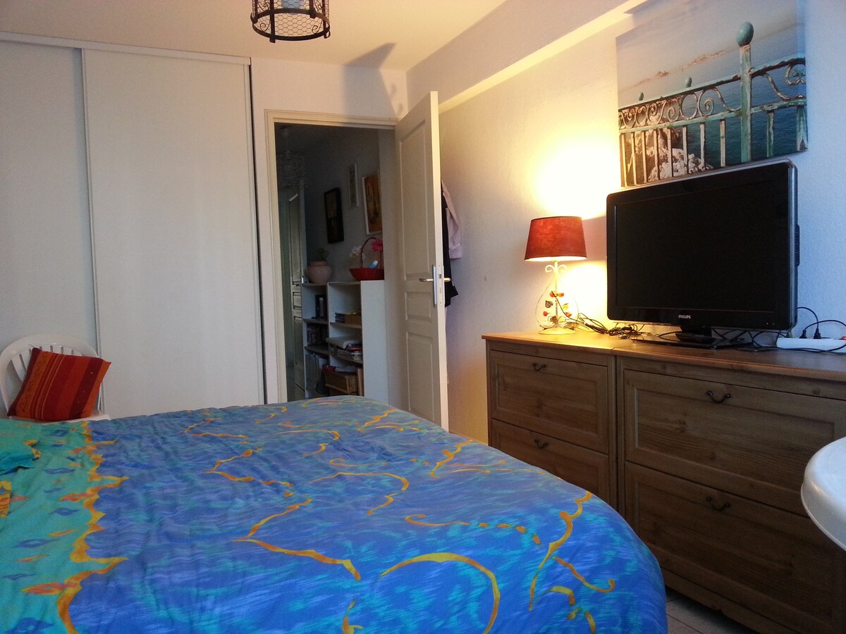 Habitación de los padres versión cama doble King size