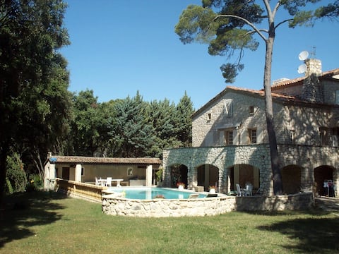 Large Bastide Private Swimming Pool and Tennis