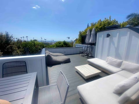 Laguna Ocean View Cottage